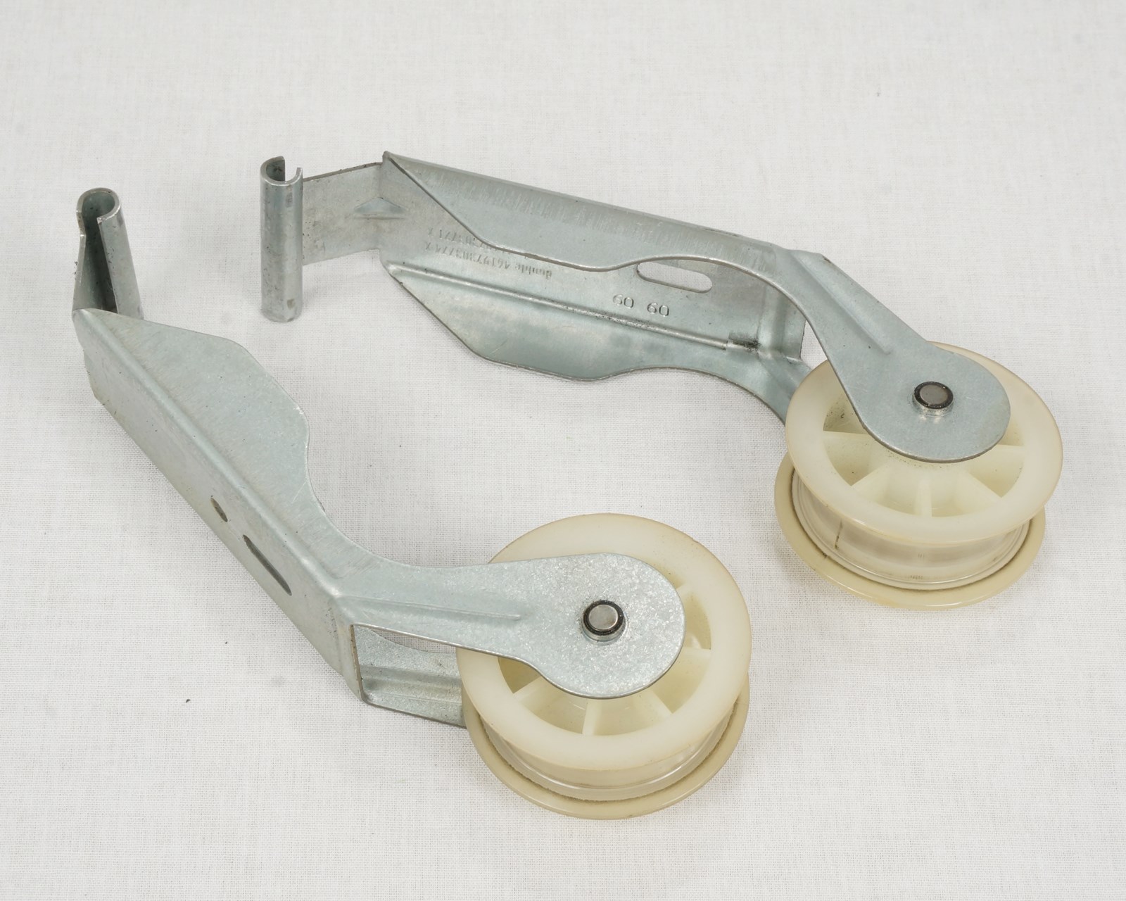 Spannrolle mit Halter Bauknecht 481235818055 f�r Trockner (481235818055)